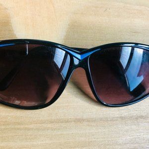 Vintage Saint Hilaire Womens 70s Sunglasses Blue